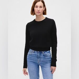 GAP Women's CashSoft Black Crew Neck Sweater